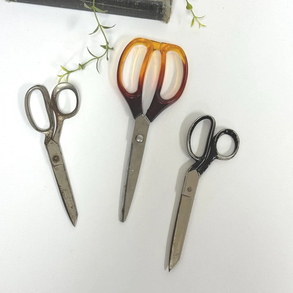 Vintage scissors set of 3